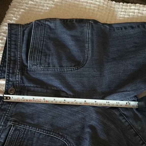 Gently loved Women's Blue Capri Stretch Jeans with Embroidered Hem - Picture 10 of 13